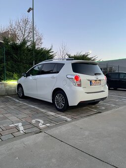 Toyota VERSO 1.8 benzin - 6