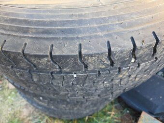 Pneu 285/70 R 19.5 - 6