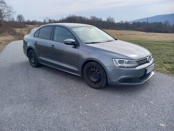 VW Jetta 1.6 TDI DSG - 6