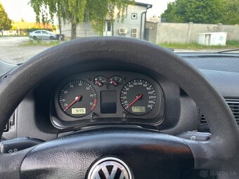 VW Golf 4,1.6 benzín,r.v2001 - 6