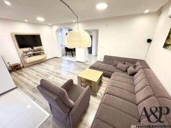 4 IZBOVÝ RODINNÝ DOM S BAZÉNOM, POZEMOK 783M2, RECA, okr. SE - 6