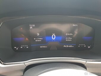 Volkswagen Touran 2.0 TDI Comfortline 7 Miest Kupene SR DPH - 6
