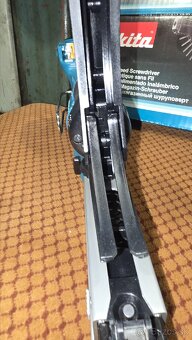 Makita DFR550ZX1 - 6