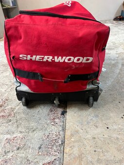 Brankárska výstroj - 6