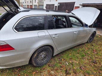 Rozpredám bmw e61 na diely - 6
