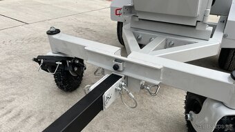 Profesionálny štiepkovač dreva - 6