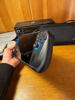 Asus ROG Ally X Z1 extreme 1TB + obaly + záruka + Dock - 6