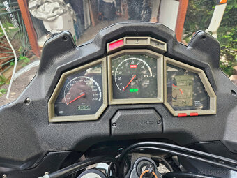 Aprilia Caponord ETV 1000 - 6