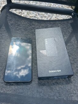 Samsung Galaxy S24 - 6