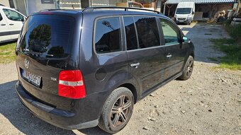 Volkswagen Touran - 6