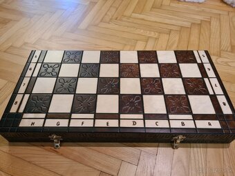 Dřevěné vyřezávané šachy - 6