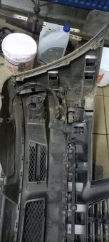 Predám predný nárazník na vw Sharan - 6
