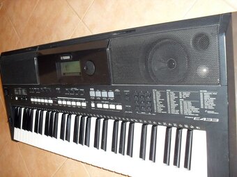 Yamaha PSR E433 - 6
