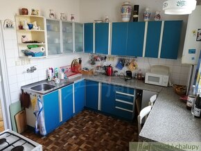 Dvojgeneračný 7 izbový rodinný dom v Trstíne na predaj - 6