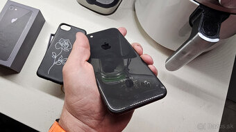 Apple iPhone 8 64GB - nová batéria - 6