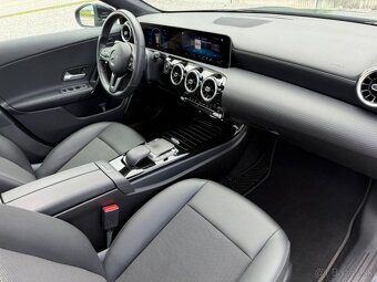 Mercedes-Benz CLA Kupé 180 d A/T panorama - 6