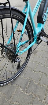 Damsky trekovy elektro bicykel Kellyis - 6
