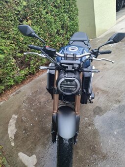 Honda CB650R - 6