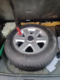 Rozpredám Land Rover Freelander 2 2.2TD4 110kw 4x4 224DT - 6