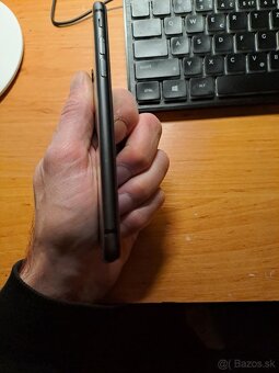 Apple iPhone 8 64GB - 6