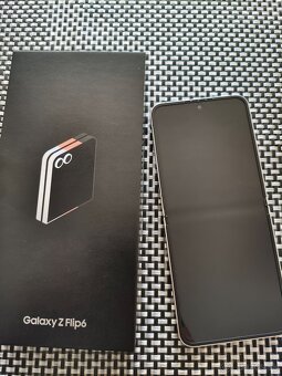 SAMSUNG GALAXY Z FLIP 6 - 6