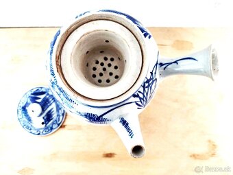 PREDAM CAJOVU ZAUJIMAVOST, KYUSU CAJNIK TEA STAŇEK PRAGUE - 6