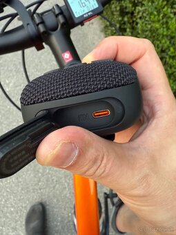 Bluetooth reproduktor JBL Wind 3S + drziak na bicykel - 6