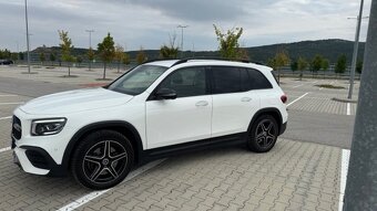 Mercedes-Benz GLB 220d 4MATIC AMG LINE - 6