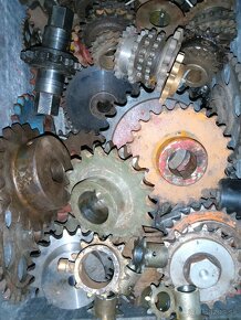 Reťazové, ozubené kolesá,remenice,unásave - 6