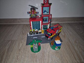 Lego hasicska stanica - 6