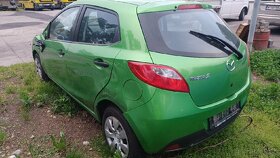 Mazda 2 benzín 1.35 i 2011 - 6
