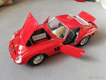 1:18 FERRARI 250 GTO - 6