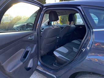 Predám Ford Focus 1.6 TDCi (2011) - 6