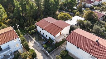 Dom s tromi apartmánmi v centre, Starigrad Paklenica - 6
