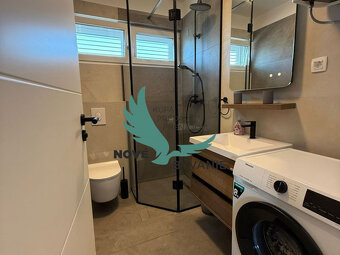 Zariadený apartmán s výhľadom na more len 300m od mora - 6