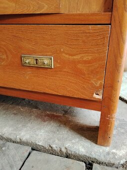 stará  rustikálna skriňa - 6