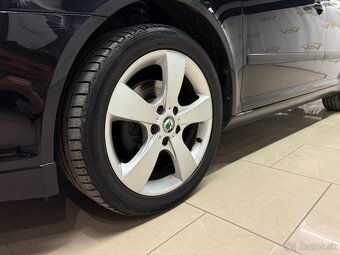 Škoda Octavia Combi 2.0 TDI CR DPF Elegance DSG - 6
