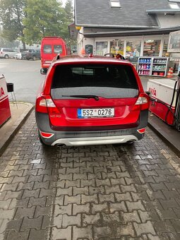 Volvo xc70 151 kW manuál 4x4 - 6