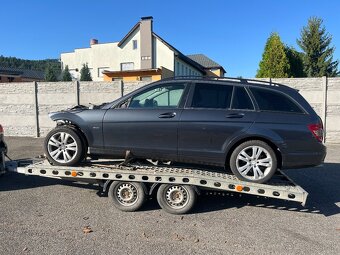 Mercedes Benz triedy C W204 - 6