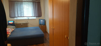 Predám 2 izbový byt centre mesta . byt má 49 - 6