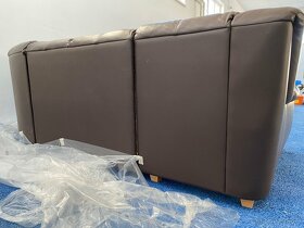 Luxusný kožený gauč s taburetom prestížnej značky pohjanmaan - 6