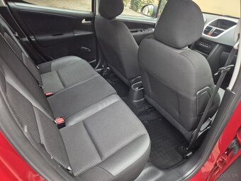 Peugeot 207 1.4 benzín - 6