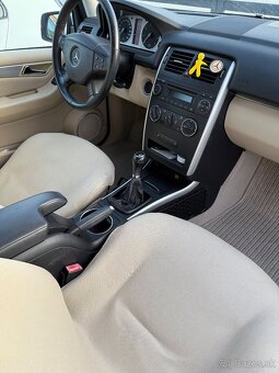 Mercedes B - 6