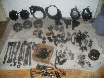 Suzuki SV 650 r.98- 02-díly ze tří kusů - 6