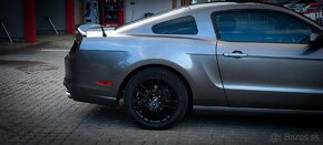 Ford Mustang 3.7 V6 Premium, garážované, USA - 6