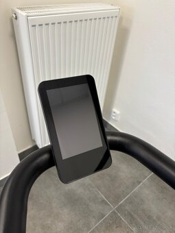 Technogym SkillMill - bezmotorový pás - 6