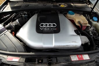Predám Audi A4 B6 r. 2002 - 6