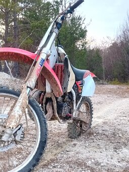 Honda CR125 - 6