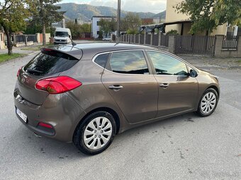 KIA Ceed 1.6 GDI - 6