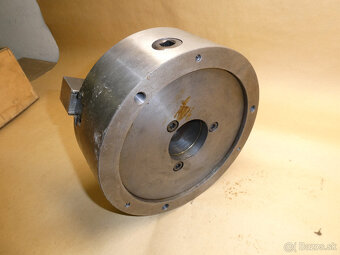 Predám univerzálne skľučovadlá TOS na sústruh - 6